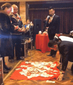 35岁大龄男青年,意外娶了23岁“白虎”女,婚礼当天就后悔