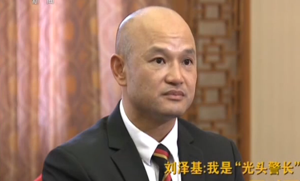 专访香港光头警长刘Sir:不到万不得已 我不会把枪指向他们