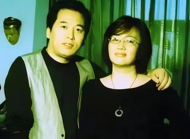 佟铁鑫:一婚娶歌手金曼生下儿子,二婚娶带娃林丹诗,如今咋样