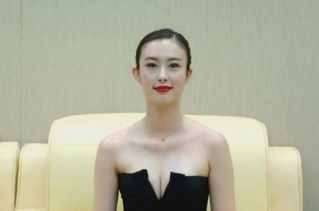 车模兽兽:被前男友捧红又毁掉,私密照外泄,嫁老外后如今怎样?