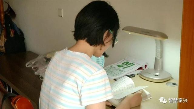 同样的姓氏、同样的脸庞，8月底的泰兴，又见“贾阿姨”