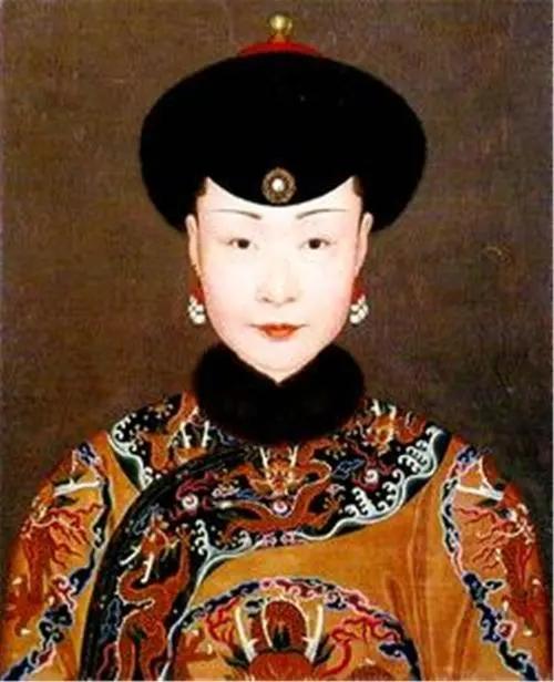 年世兰做了那么多坏事,雍正为何还是不杀她?在叶澜依身上有答案