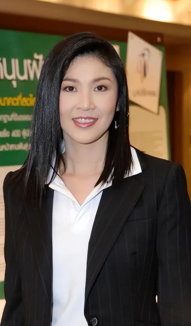 他信背后的两位女总理：妹妹英拉漂亮有能力，小女儿贝东丹很努力