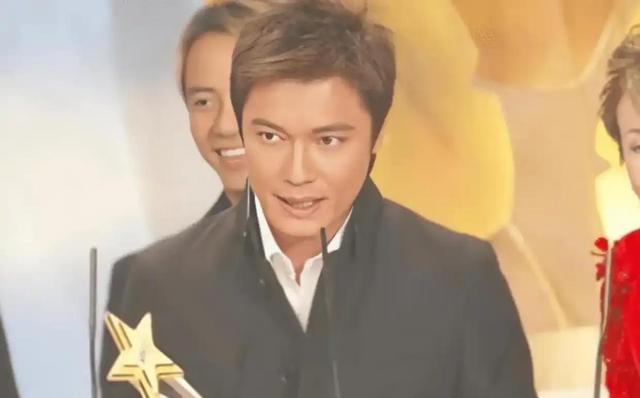 罗嘉良:二婚娶苏岩演员,婚后生一女,如今咋样了?