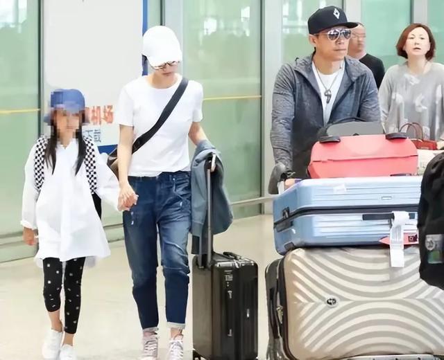 袁泉和夏雨的婚姻生活充满了温馨和幸福