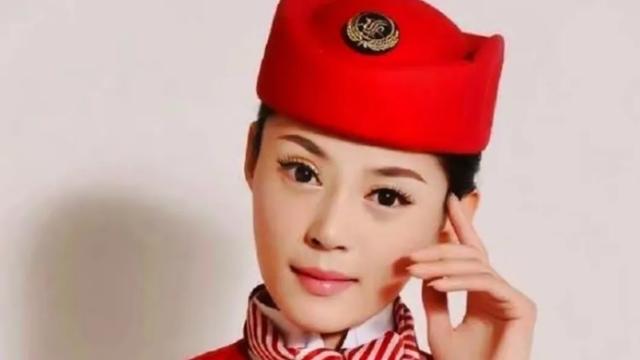 岛国美丽人妻 从空姐到魅力女神