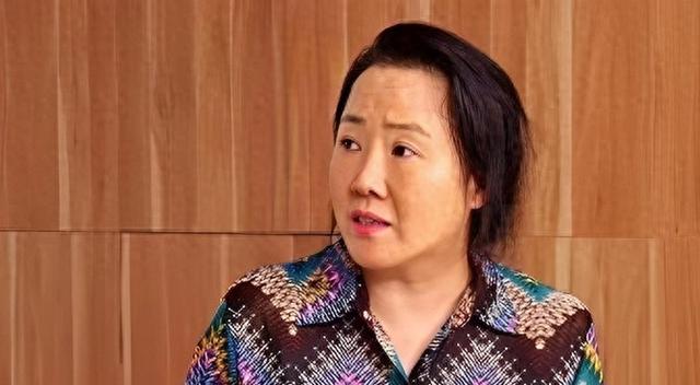 赵本山女徒弟孙立荣，曾登央视春晚，嫁富豪老公，如今令人羡慕