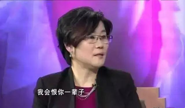 名导李少红：婚姻里有遗憾，当年主动追求丈夫，婚后生活怎么样？