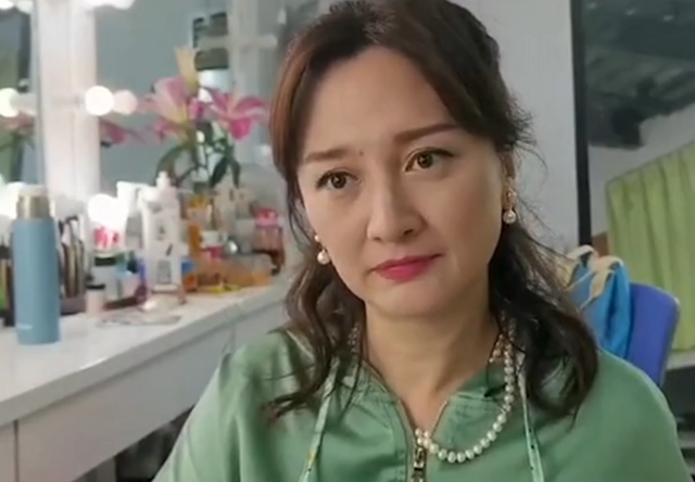 她曾在《马大姐》演王艾嘉,被传与主持人结婚,多年后才正式辟谣