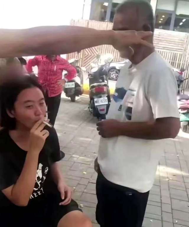 每月3万台币是空话?林靖恩街头流浪乞讨食物遭拒,精神状态很差