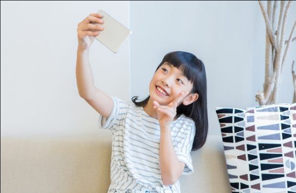 犯人枪毙十分钟！疫情期间大量日本未成年人被诱惑拍摄不雅视频？