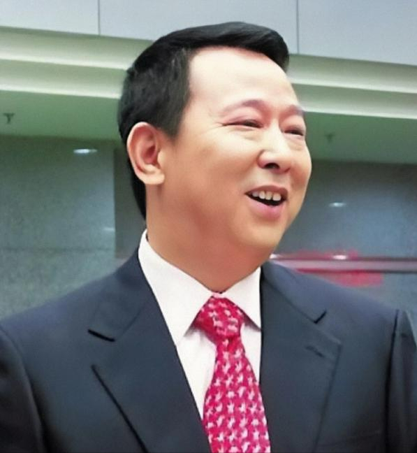 “首善变首恶”刘汉:为汶川捐款5000万,被抓时缴获一个排的武器