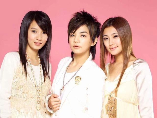 SHE《恋人未满》:20年了,你读懂了爱情吗?