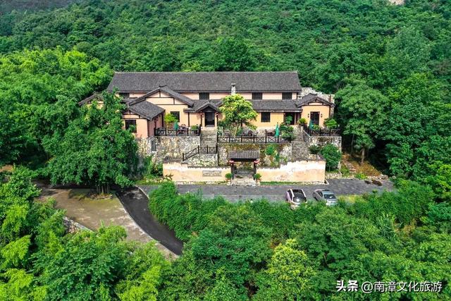 古寨、星空、茶香、瀑布!今夜你想与谁共眠?
