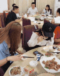 曝!“大尺度”的床戏!全裸出镜!影后这一脱,把网友看傻了!