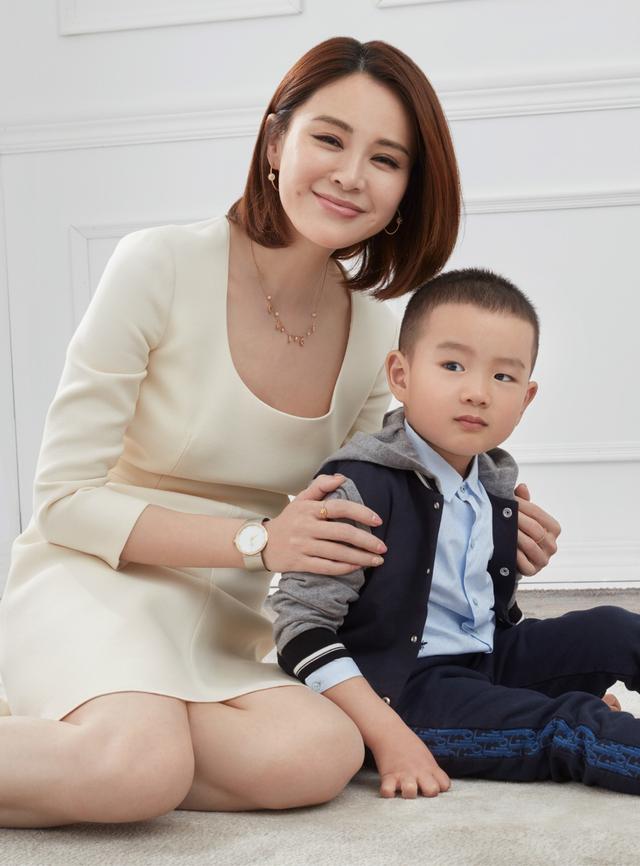 女星关悦:嫁给模范丈夫佟大为,生活中也要哭