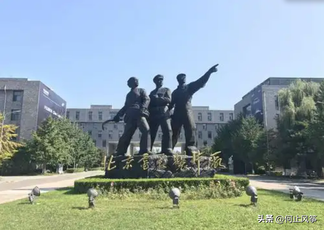 洪学敏曾是红极一时的女星,一场官司搅散了爱情,67岁仍未婚