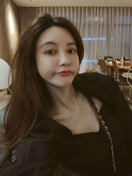 上位成功晋升新总裁夫人?张大奕不一定赢,但董花花离不离婚都输