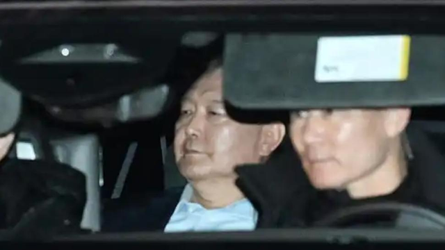 韩国第一夫人被爆大丑闻，宛宛类卿的风还是吹到了韩国
