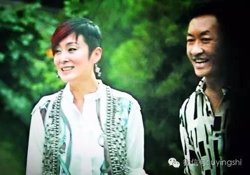 记得《赌圣》的绮梦吗？被赵薇抢男人嫁经纪人，今疑似包养小导演