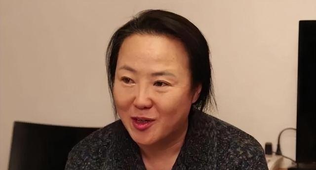 赵本山女徒弟孙立荣，曾登央视春晚，嫁富豪老公，如今令人羡慕
