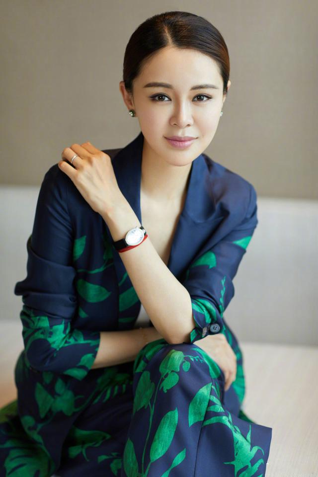 女星关悦:嫁给模范丈夫佟大为,生活中也要哭