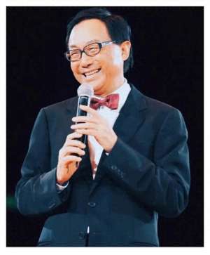 许冠文(笑匠之路：许冠文的光影人生)