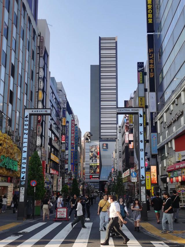 日本自由行游记57:D12-东京新宿逛街