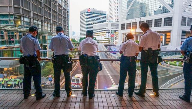 香港警队警务处助理处长、港岛总区指挥官,是什么级别呢?