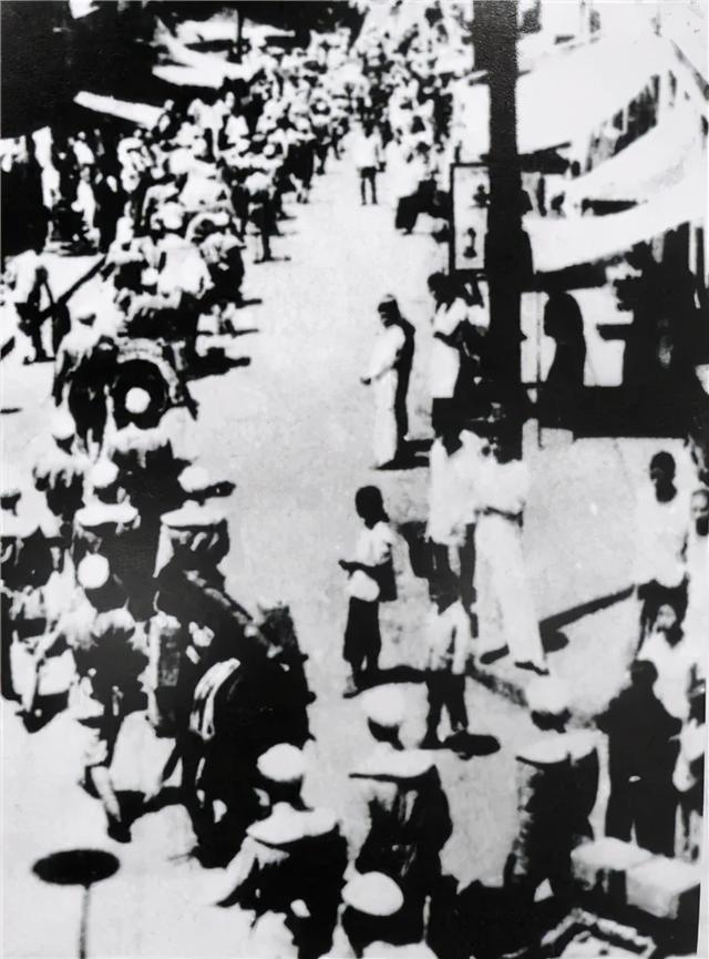 【起床号】7月5日,早安!歌曲《中国飞翔》
