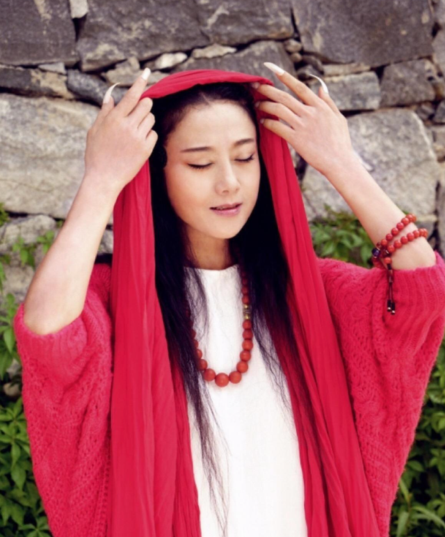 与杨丽萍离婚多年后,前夫刘淳晴毅然回到身边,无儿无女也无妨