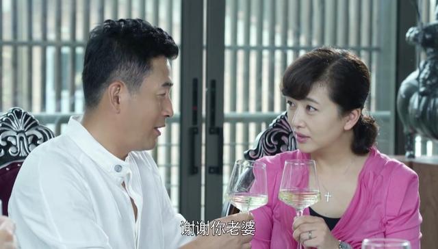 “每次房事细节妻子都跟丈母娘汇报”:婚姻里男人“厌倦”的瞬间