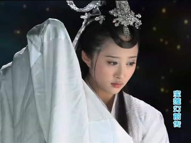 靠“丑女”成名,却因“得罪”张艺谋被除名,李欣汝如今过得如何
