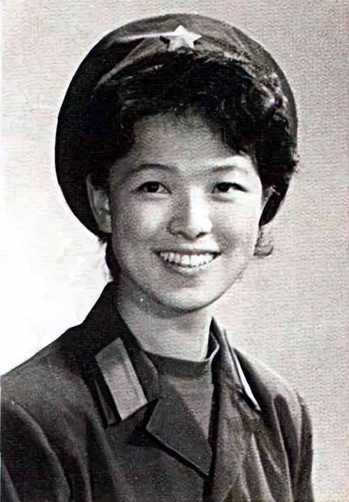 佟铁鑫:一婚娶歌手金曼生下儿子,二婚娶带娃林丹诗,如今咋样