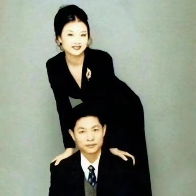 58岁宋祖英近照曝光:24次登上春晚,巅峰时隐退,如今她怎样了?