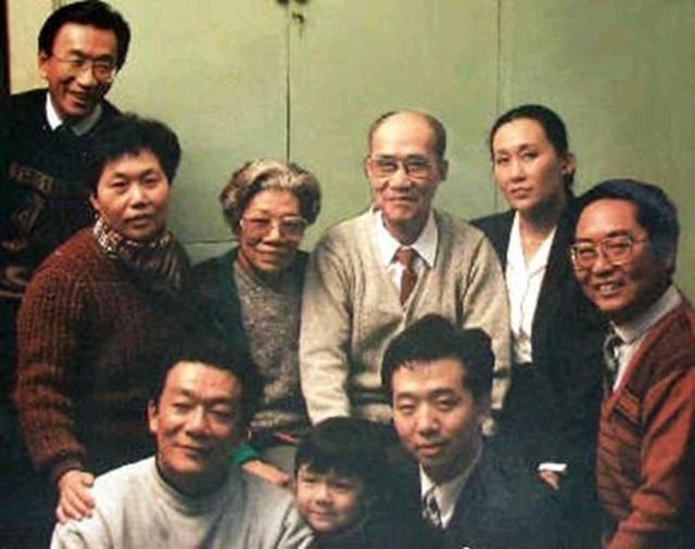 侯宝林的大儿子侯耀中为何没参加侯耀文的葬礼?