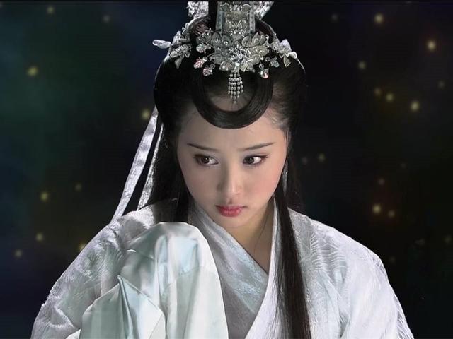 靠“丑女”成名,却因“得罪”张艺谋被除名,李欣汝如今过得如何