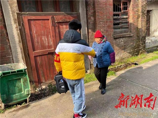那些“小巷总理”的抗疫身影