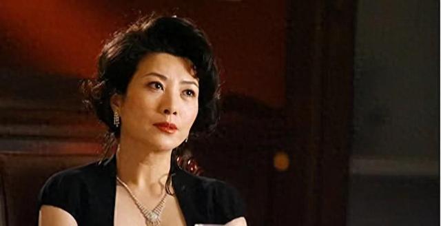 王静:她是《我主沉浮》里的石亚南,也是《国家公诉》中的周秀丽
