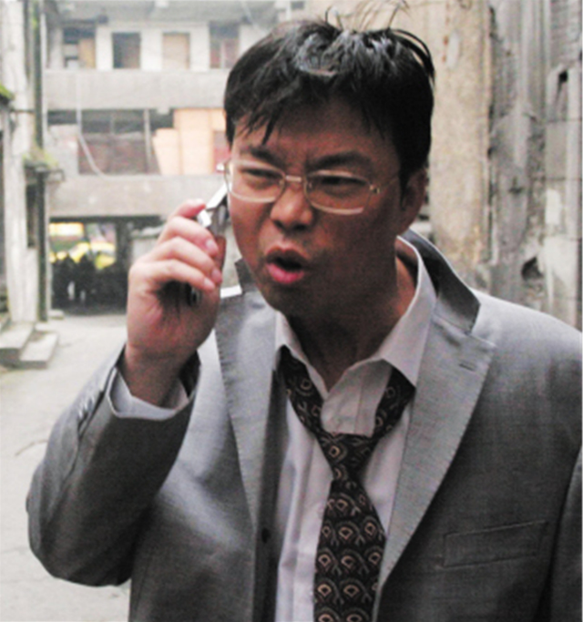 他是内娱“顶级负心汉”,享少校军衔,却放任小三攻击发妻