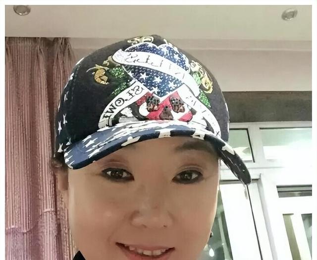 赵本山女徒弟孙立荣，曾登央视春晚，嫁富豪老公，如今令人羡慕