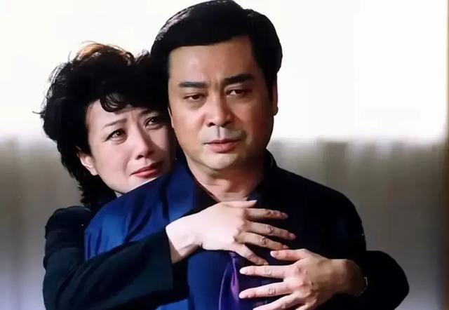 王静:她是《我主沉浮》里的石亚南,也是《国家公诉》中的周秀丽