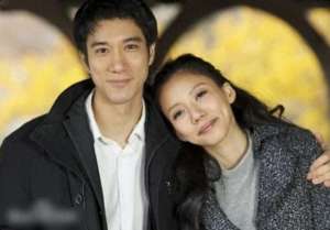 王力宏李靓蕾(离婚19个月后，王力宏自曝感情新动向，此前被传与李靓蕾关系缓和)