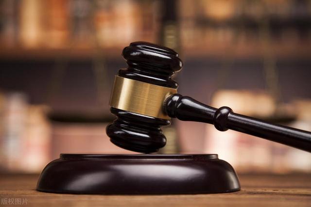 男子与5名女子发生关系 偷拍42部私密视频上传到色情网站 获刑10个月 律师:男子侵犯了他人隐私权、名誉权