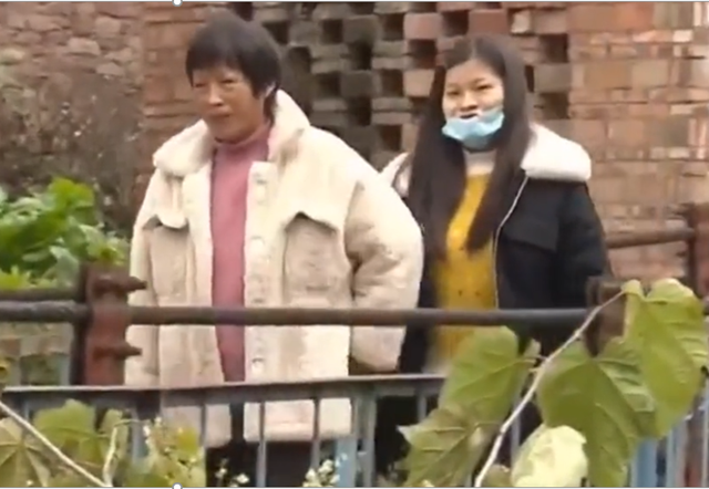 50多岁的单身汉一生未婚，突然天降一个女儿，医生鉴定：亲生的