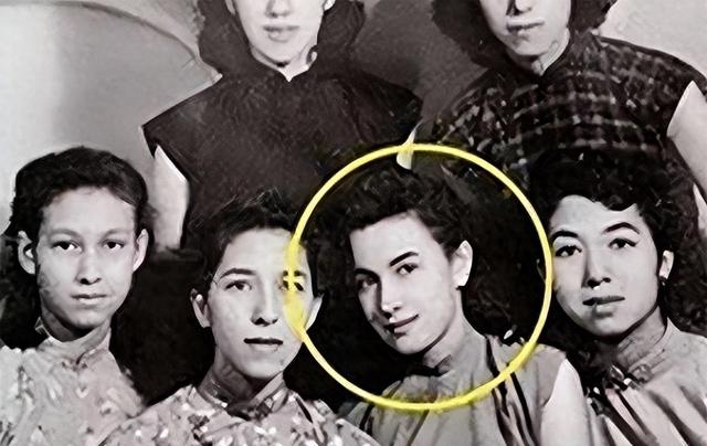 黎婉华:享尽一生富贵,儿女却死的死疯的疯,去世也没和赌王合葬
