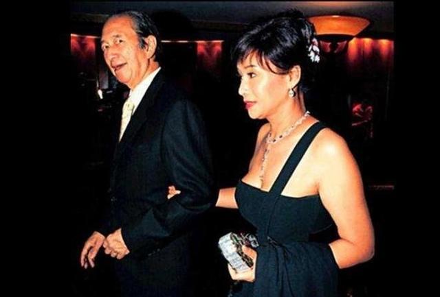 黎婉华:享尽一生富贵,儿女却死的死疯的疯,去世也没和赌王合葬