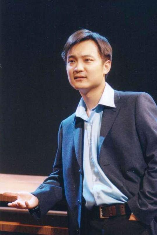 不为人熟知的演员父子，父亲一辈看着都还面熟，下一代鲜有超越者
