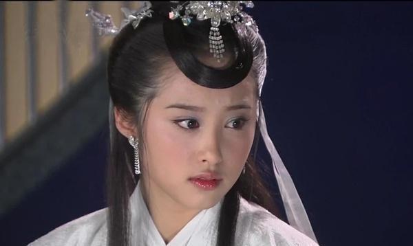 靠“丑女”成名,却因“得罪”张艺谋被除名,李欣汝如今过得如何