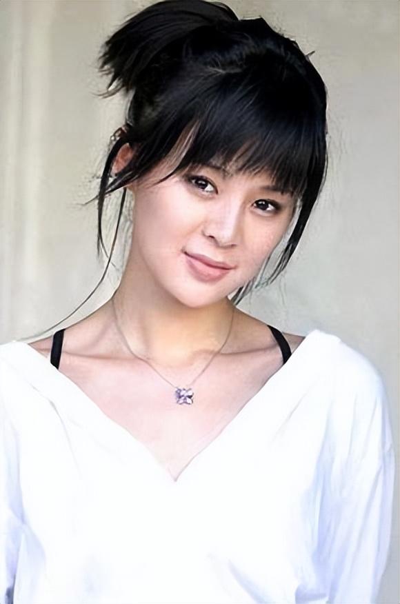 女星关悦:嫁给模范丈夫佟大为,生活中也要哭